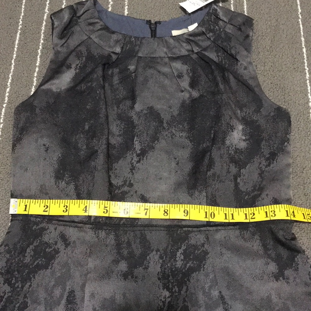 Loft. NWT Petite Dress - Picture 3 of 8